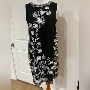 Roz & Ali Black Dress with White Floral Embroidery